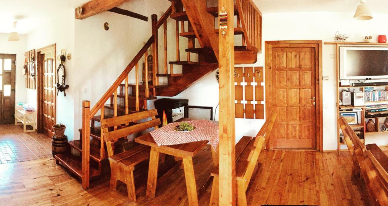 Bran White Clouds House And Chalet Екстер'єр фото
