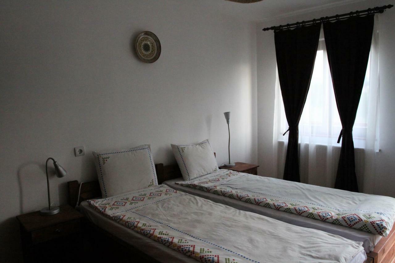 Bran White Clouds House And Chalet Екстер'єр фото